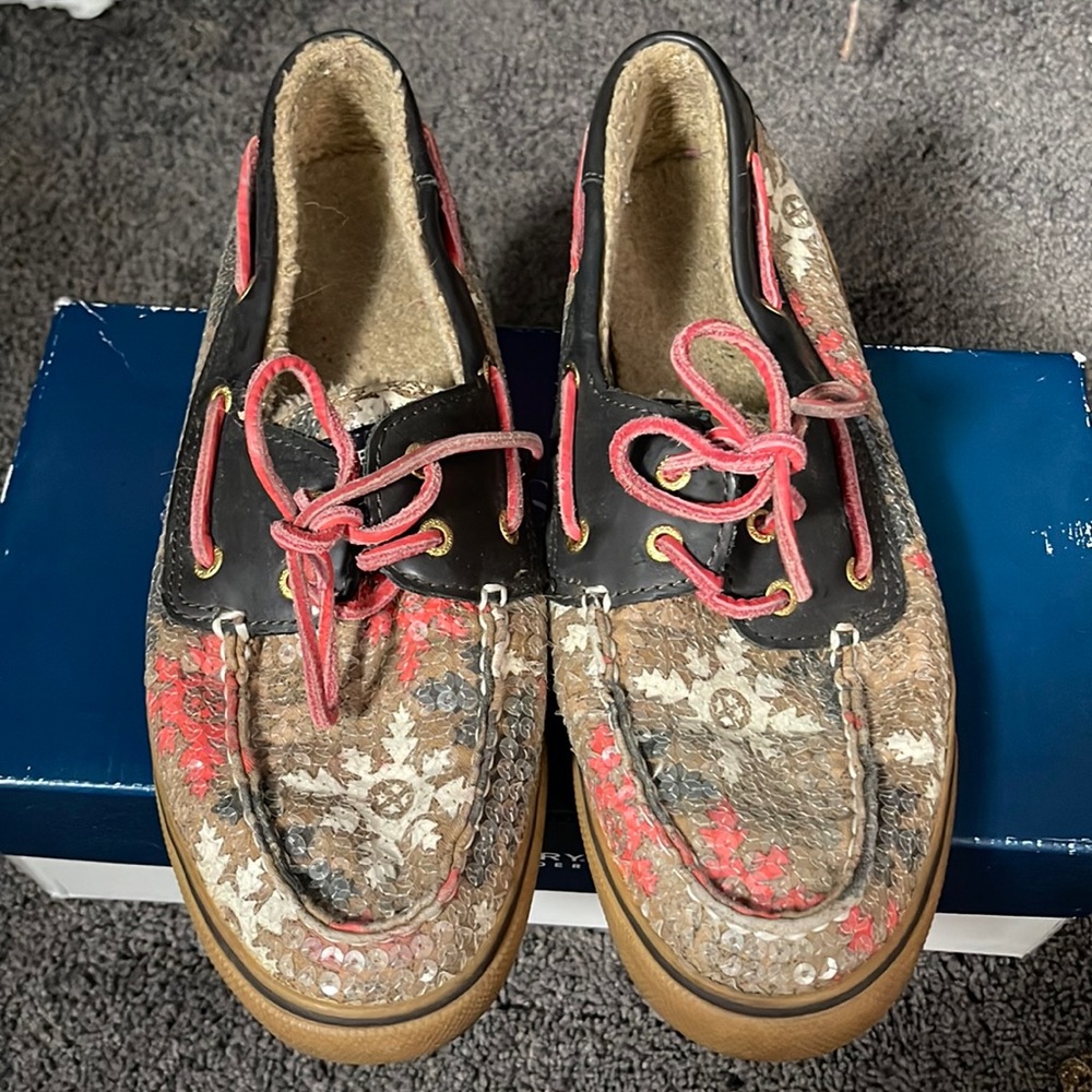 Sperry 8.5 sparkly/patent/warm&fuzzy/fall/winter EUC